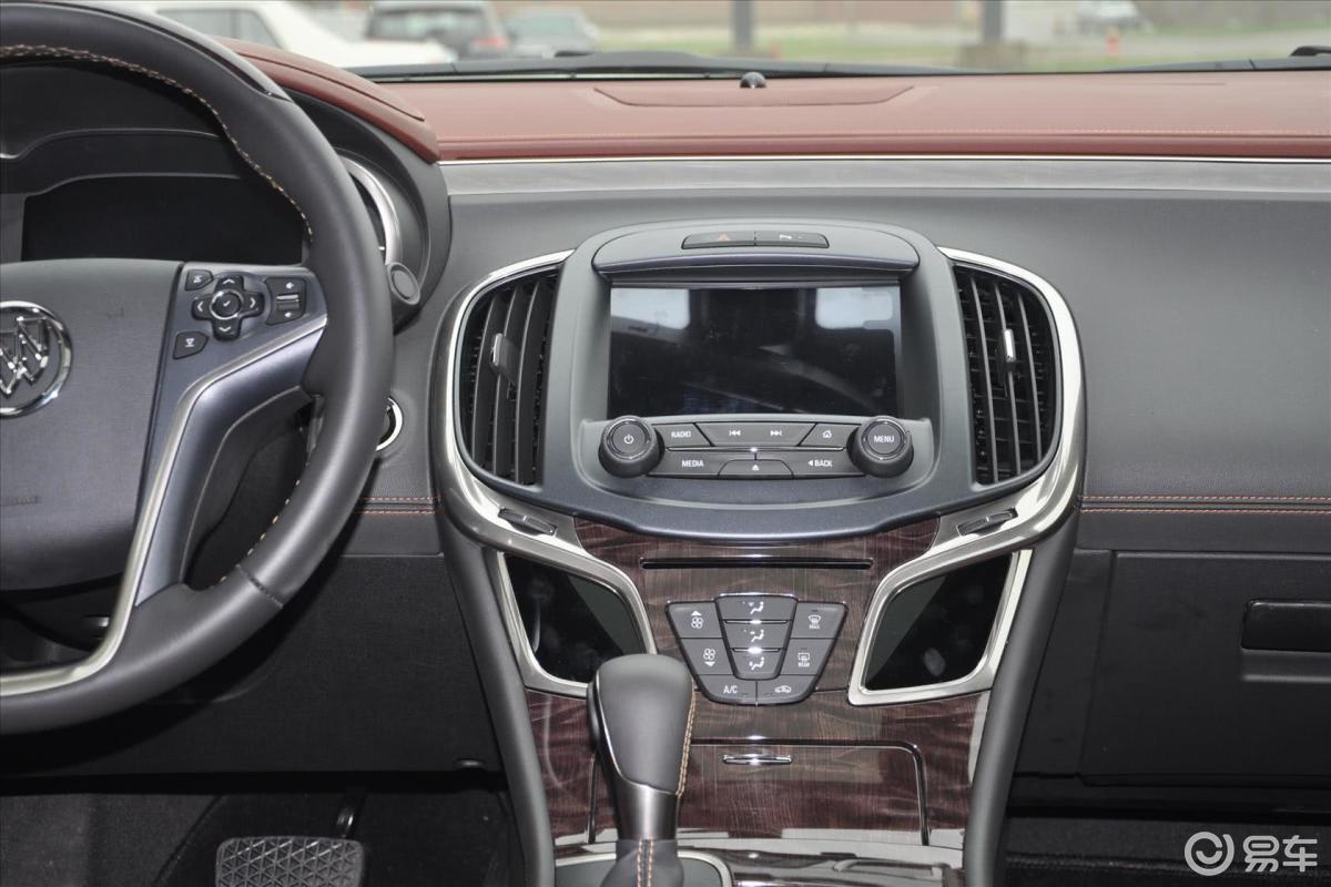 4l 豪华舒适型中控台整体汽车图片-汽车图片大全】-易车