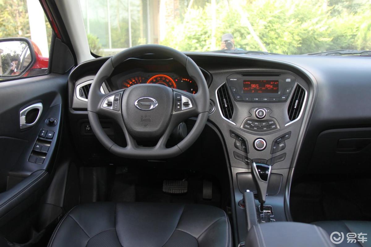 【传祺ga32013款1.6l 手动 豪华版内饰汽车图片-汽车图片大全】-易车