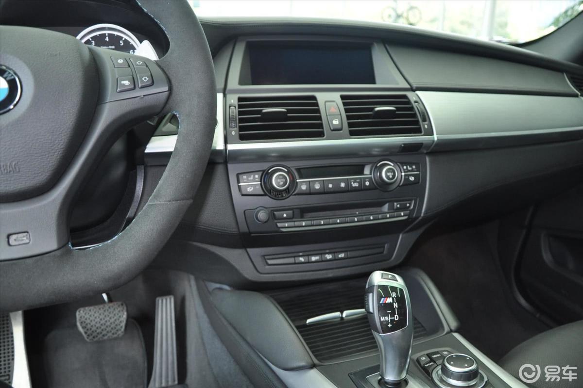 【宝马x6 m2013款4.