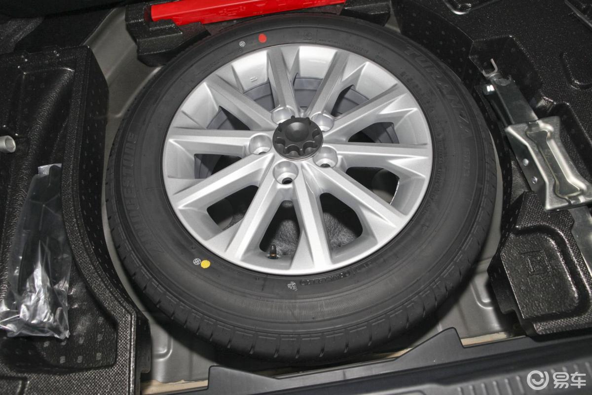 【凯美瑞2013款2.5g 舒适版备胎汽车图片-汽车图片大全】-易车