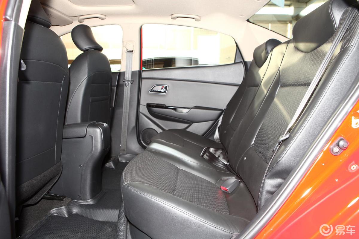 【起亚k22012款三厢 1.