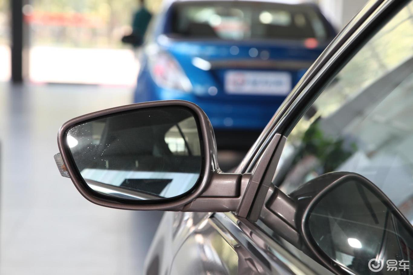 后视镜镜面(后)