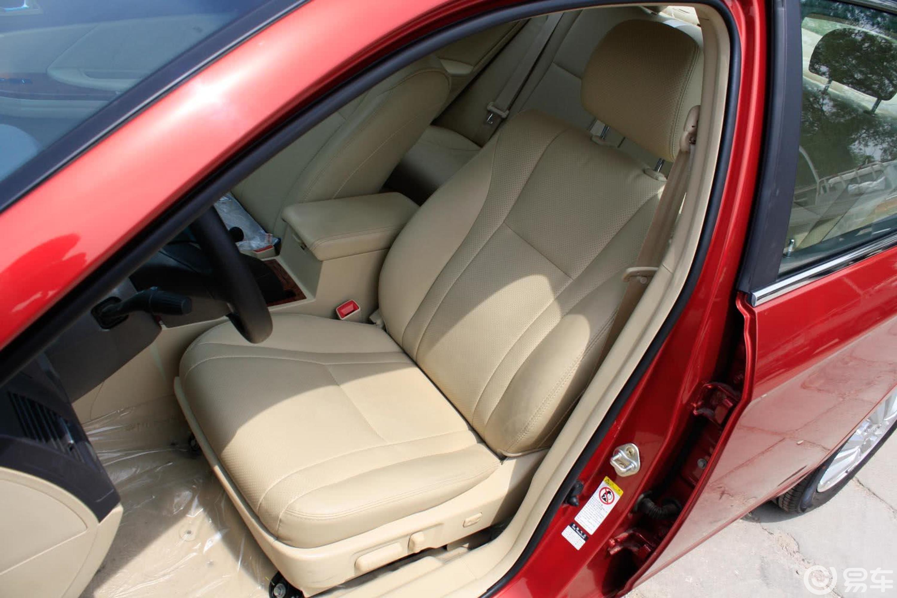 【比亚迪g62013款2.0l 手动 尊贵型空间汽车图片-汽车图片大全】-易车