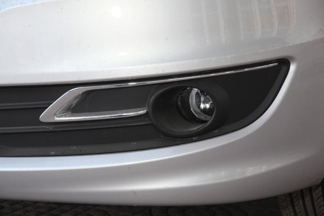 5l 风尚型雾灯图片-汽车图片大全】-易车