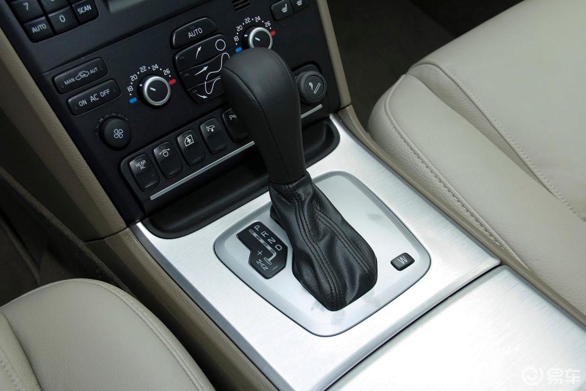 【沃尔沃xc902013款2.