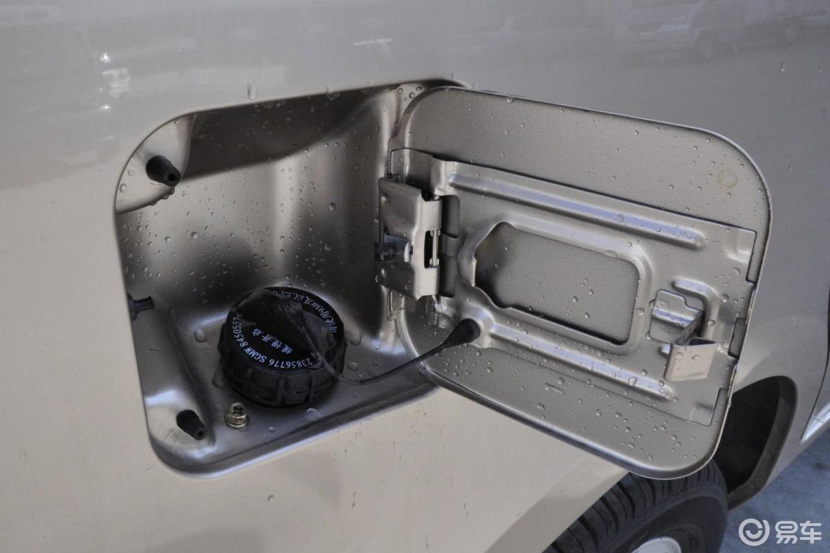5l 手动 豪华型油箱盖汽车图片-汽车图片大全】-易车