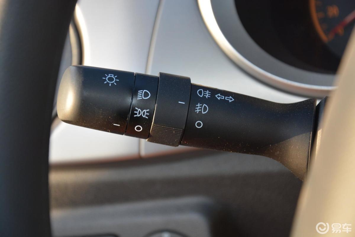 5l 手动 舒适版大灯远近光调节柄汽车图片-汽车图片大全】-易车
