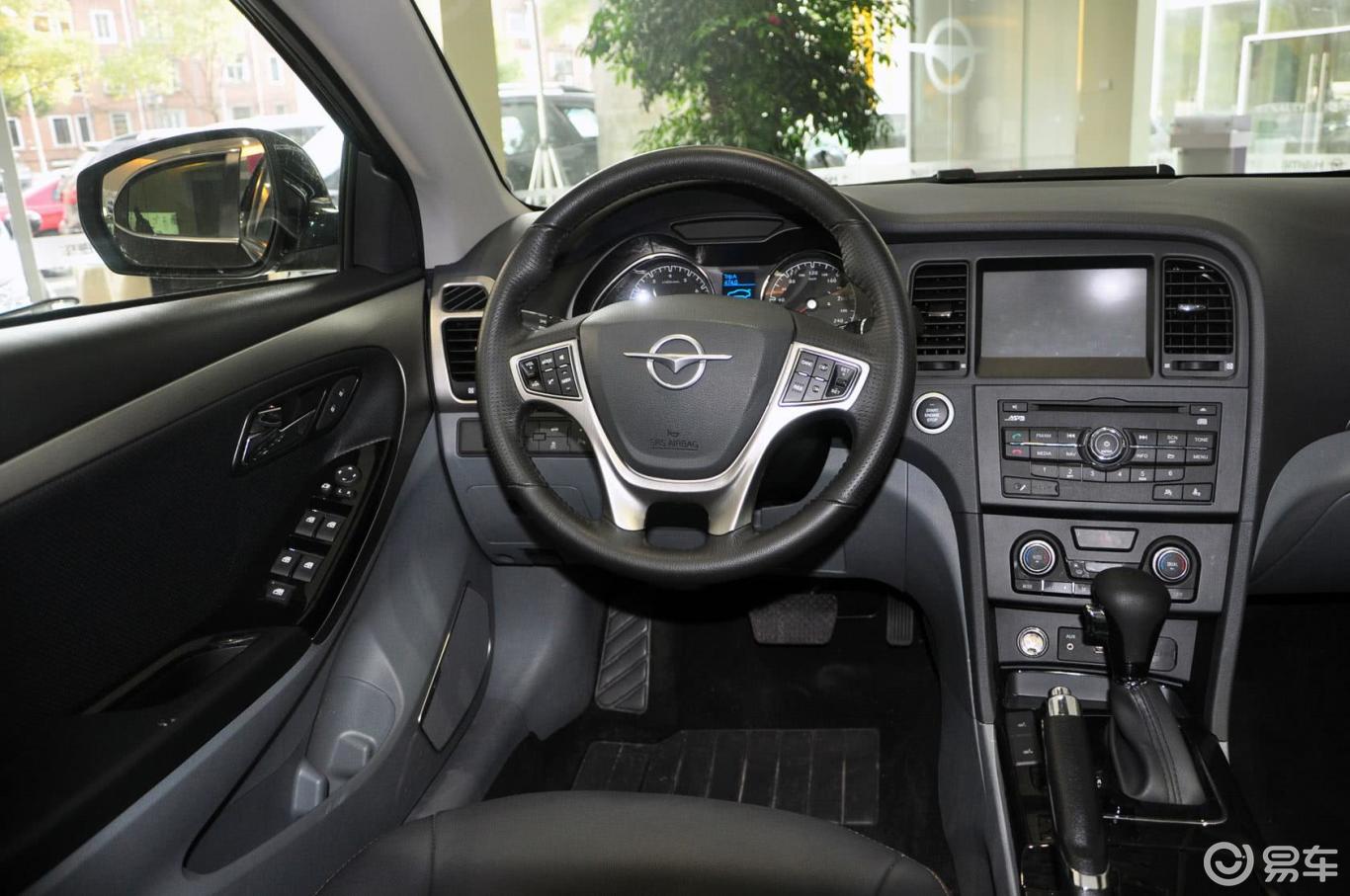 0l 自动 豪华型】海马m8_2.0l 自动 豪华型图片-网通社汽车