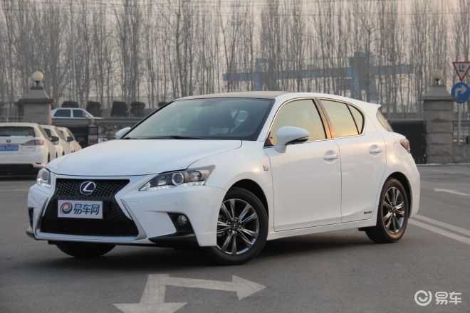 新年特惠雷克萨斯ct200h最高优惠2.5万