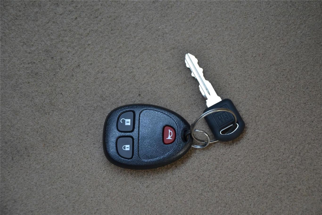 别克gl8陆上公务舱 2.4l at 舒适版钥匙