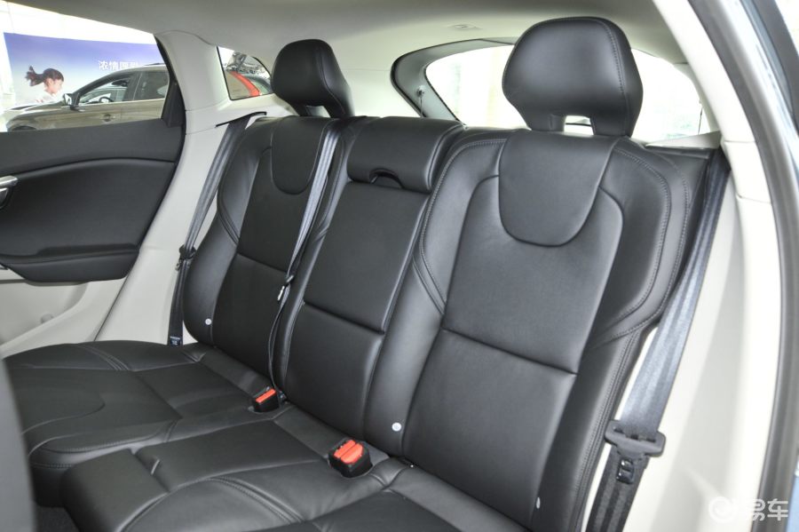 【沃尔沃v402014款v40 智雅版后排座椅汽车图片-汽车图片大全】-易车