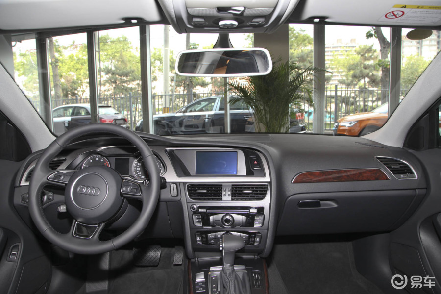 【奥迪a4l2013款35 tfsi 自动 舒适型内饰全景正拍汽车图片-汽车图片