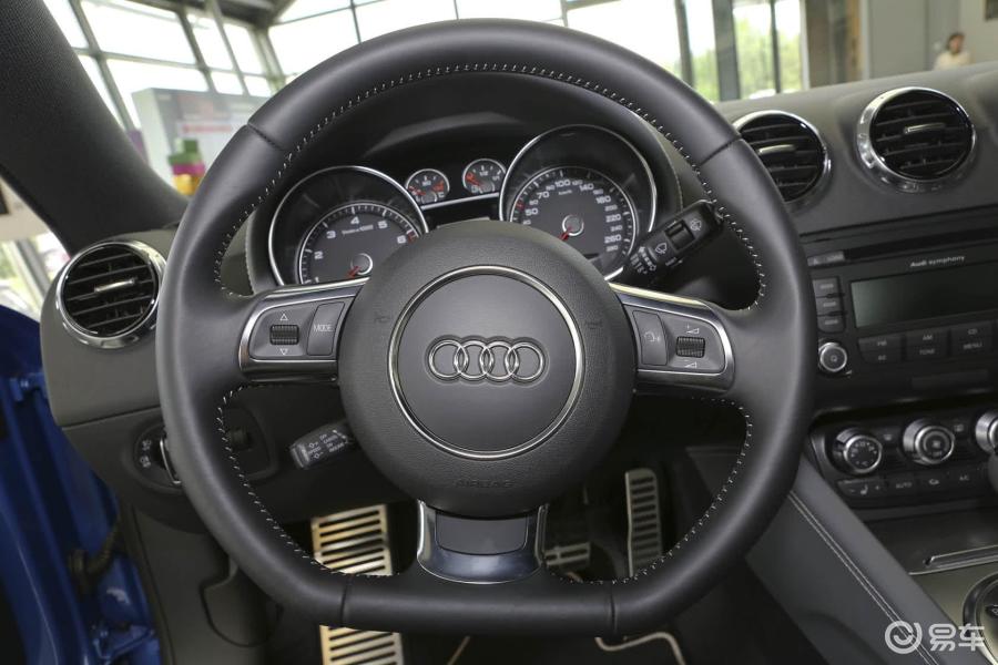 【奥迪tt2013款coupe 45 tfsi方向盘汽车图片-汽车图片大全】-易车网