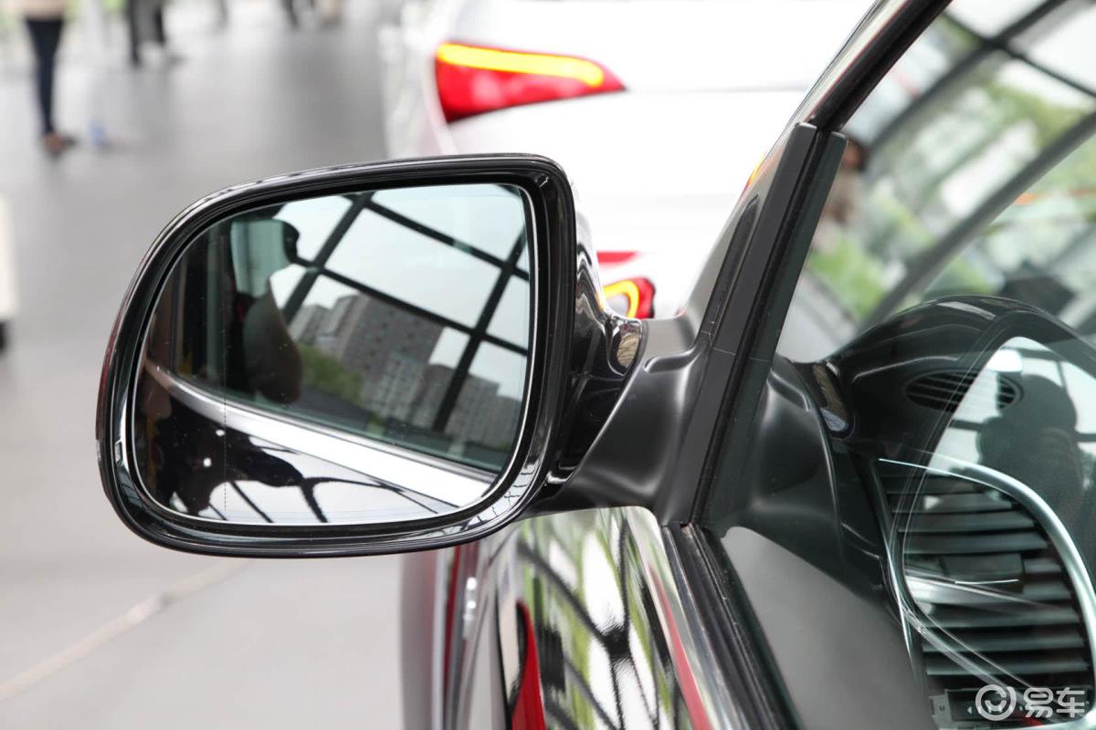 【奥迪q72014款40 tfsi quattro 越野型后视镜镜面(后)汽车图片-汽车