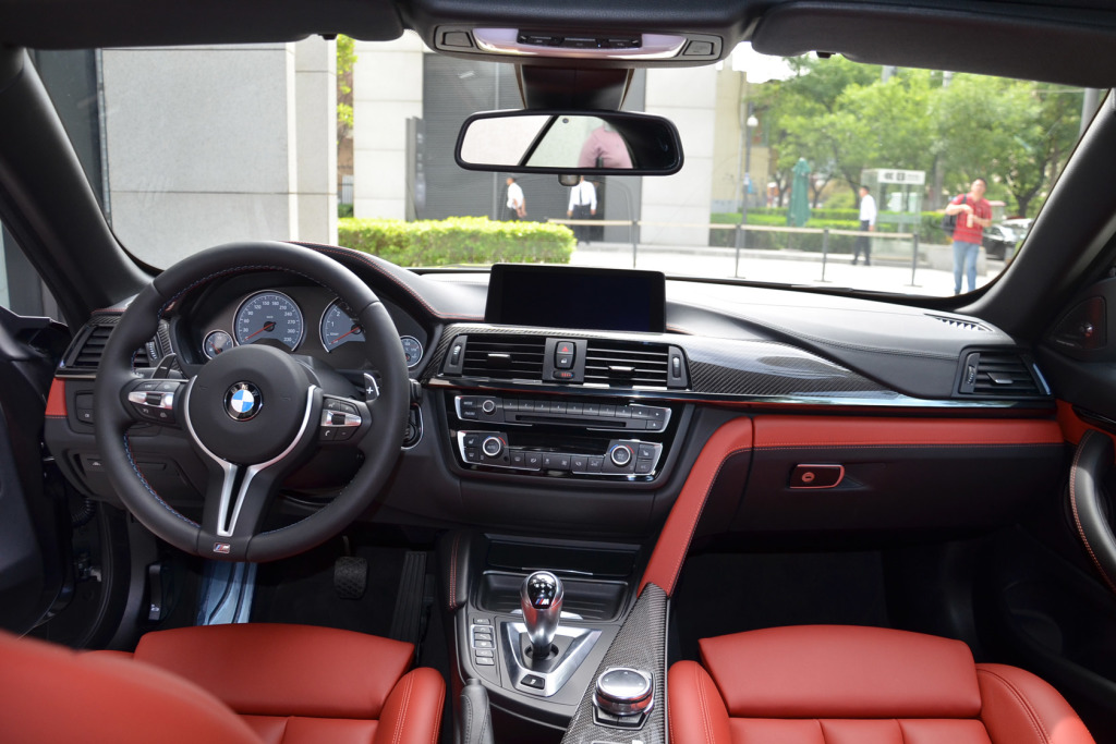 【宝马m4(进口)-内饰图片宝马m4(进口) 内饰-矿石灰】-网通社internet