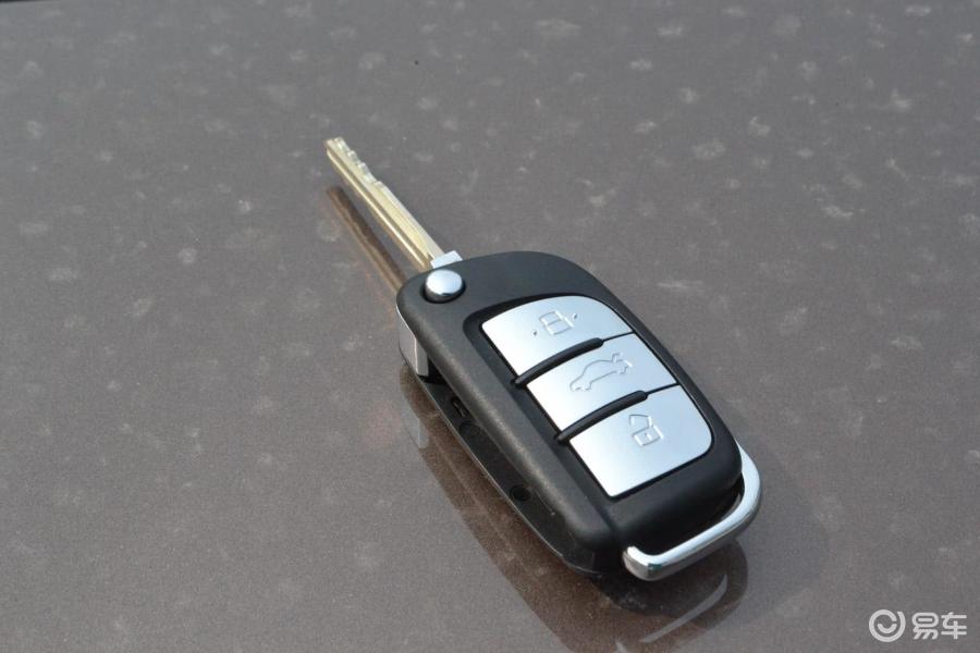 【瑞风s52014款2.0l 手动 尊贵版钥匙汽车图片-汽车图片大全】-易车