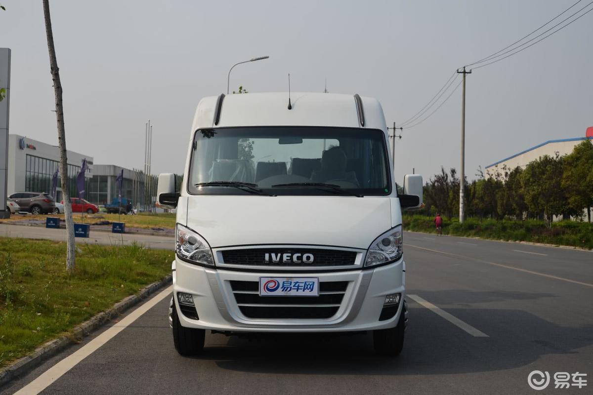 0l标准版 11座正前水平汽车图片-汽车图片大全】-易车