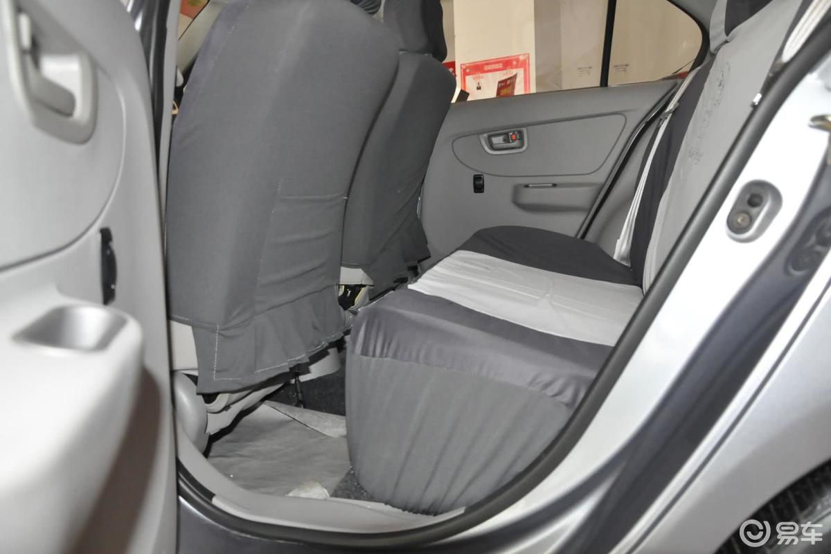 3l 手动 豪华型带气囊】一汽夏利n5_1.