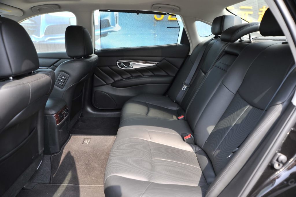 【英菲尼迪q70l-空间图片q70l 空间-紫黑】-网通社internet info