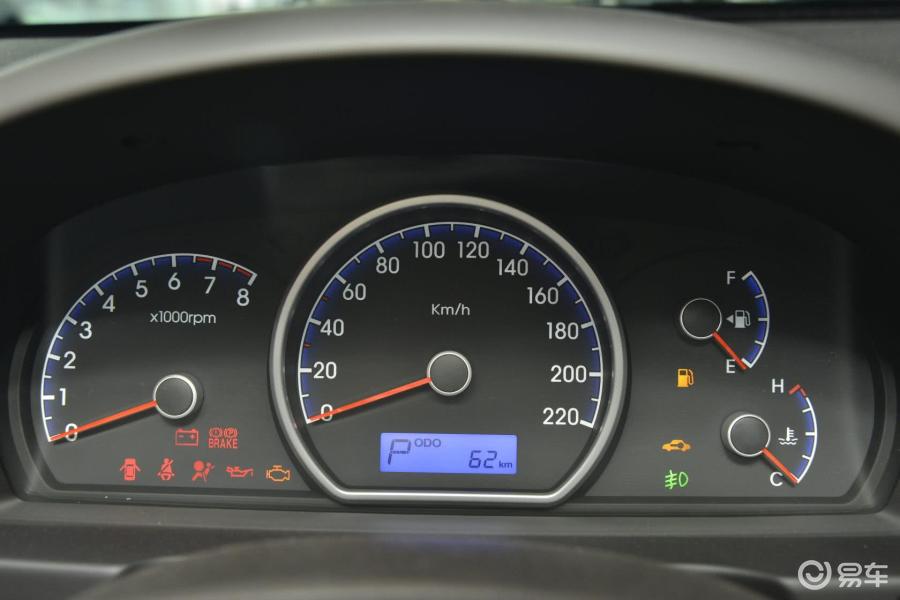 【悦动2011款1.6l gl 自动仪表盘汽车图片-汽车图片大全】-易车网