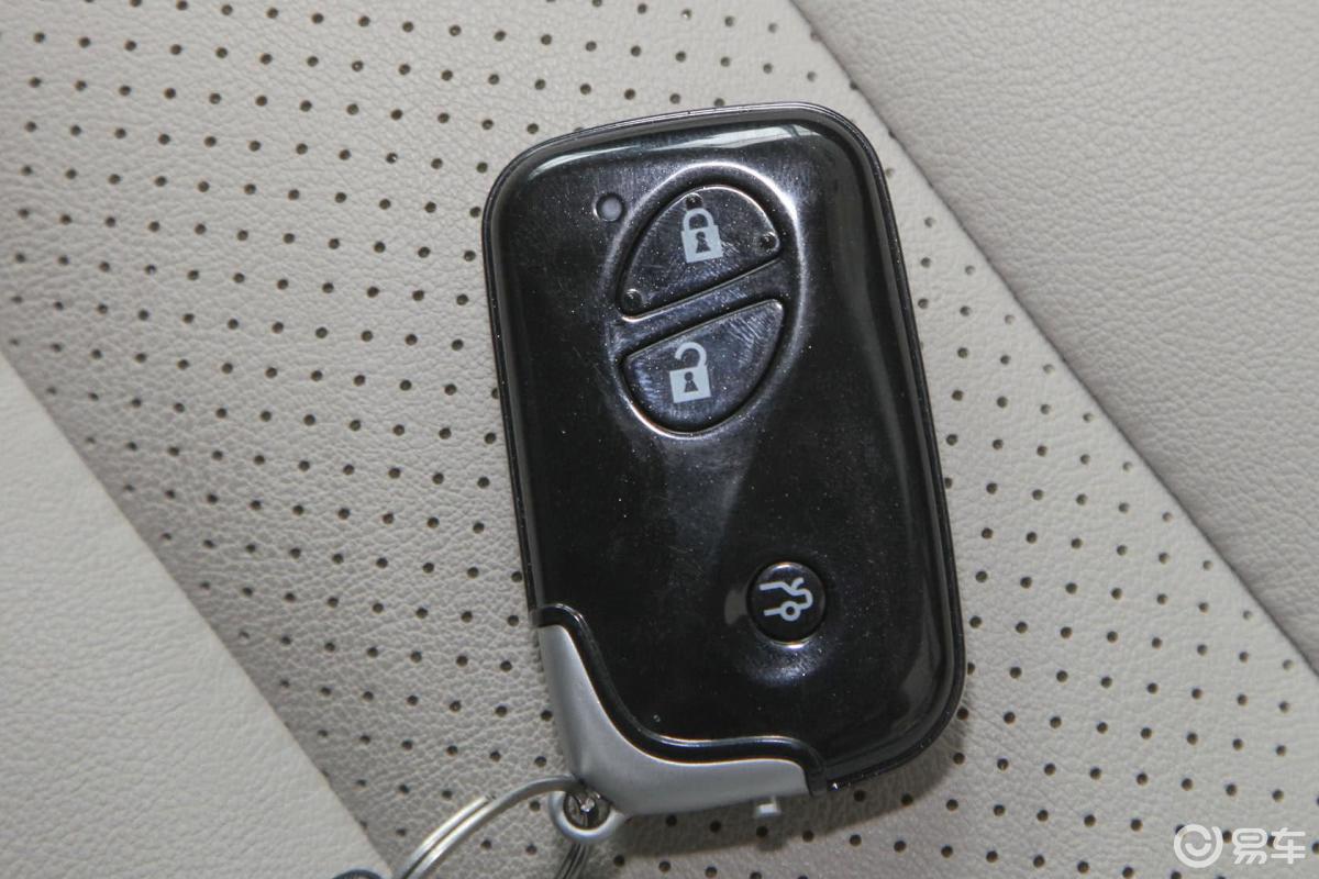 【比亚迪e62014款精英版(北京版)钥匙汽车图片-汽车图片大全】-易车