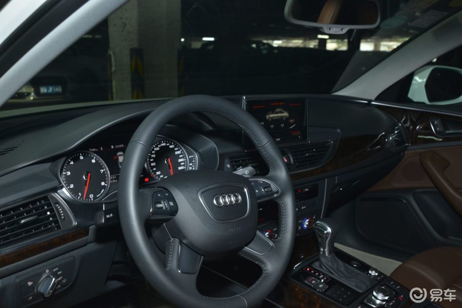 【奥迪a6l2014款30 fsi 豪华型内饰汽车图片-汽车图片大全】-易车网