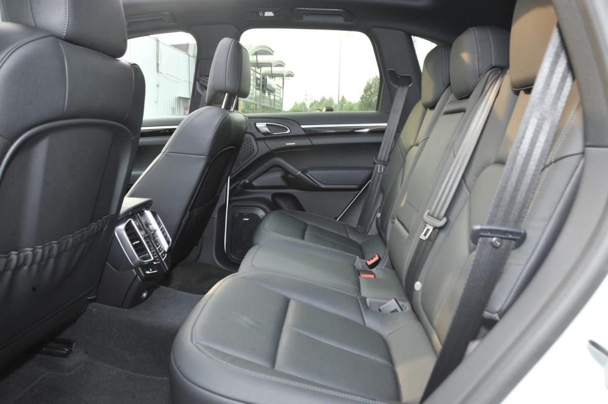 【cayenne2011款cayenne s后排座椅汽车图片-汽车图片大全】-易车