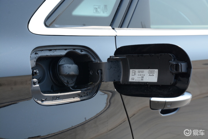 【2014款奥迪s84.0tfsi quattro图片_汽车图片】-易车网