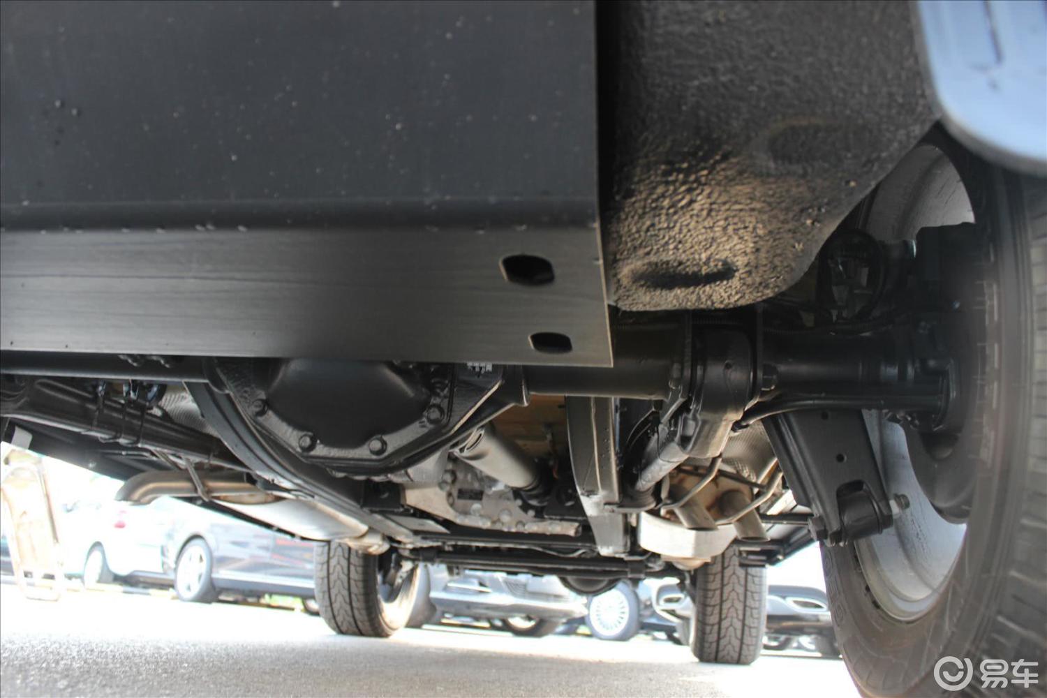 【奔驰g级2014款g 500 重装版后悬挂汽车图片-汽车图片大全】-易车