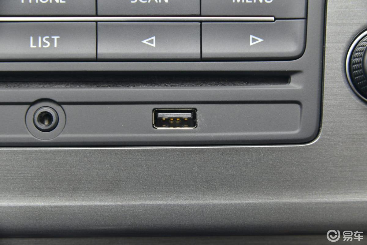 【高尔夫2015款1.