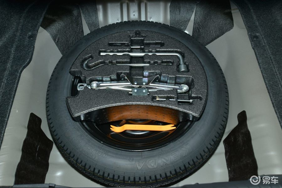 8l 自动 lxi经典版备胎汽车图片-汽车图片大全】-易车网