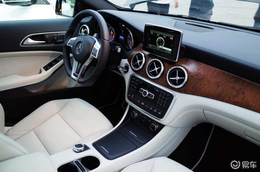 【奔驰gla级2015款260 4matic内饰汽车图片-汽车图片大全】-易车网