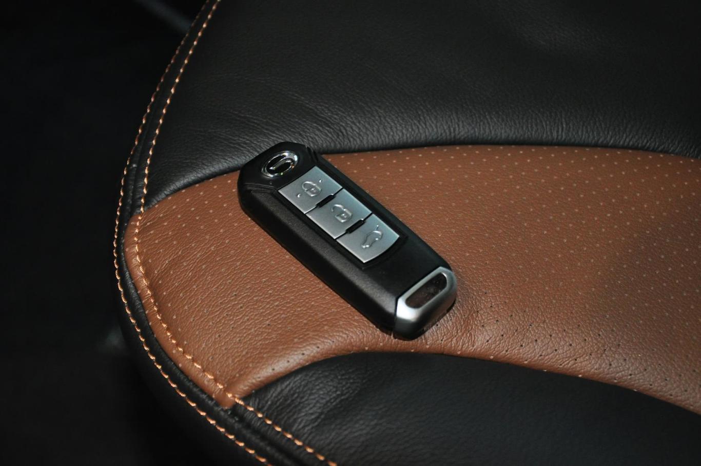 传祺gs5 super1.8t 自动 两驱 豪华版钥匙