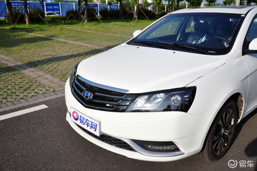 【吉利新帝豪两厢2014款1.