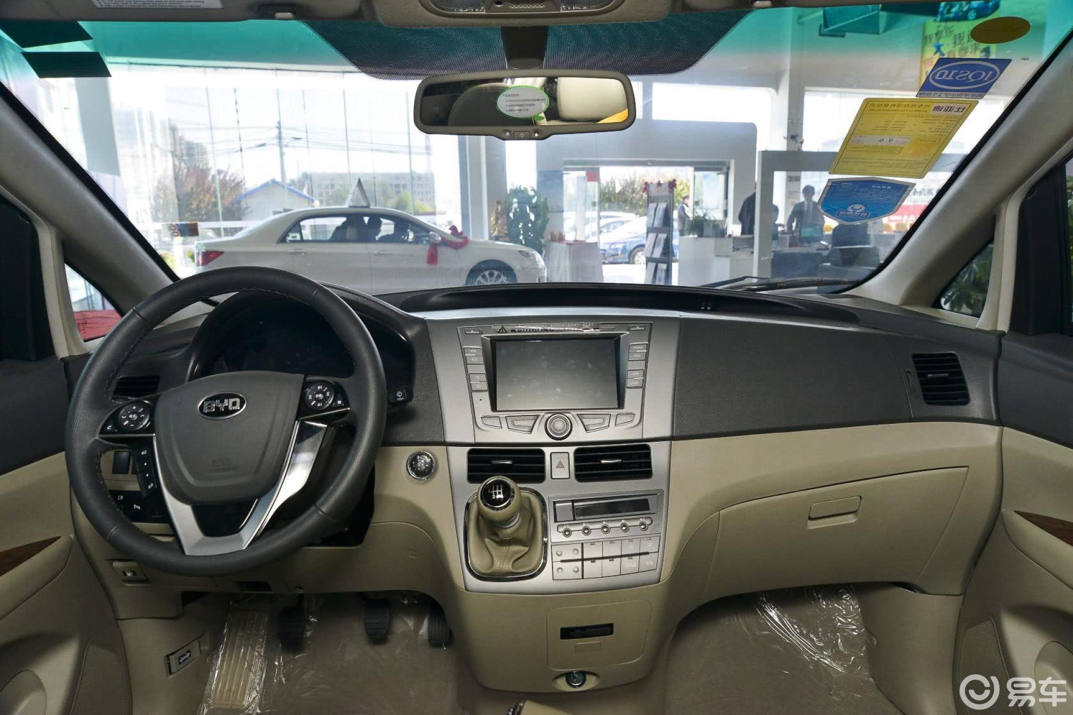 【比亚迪m62013款2.