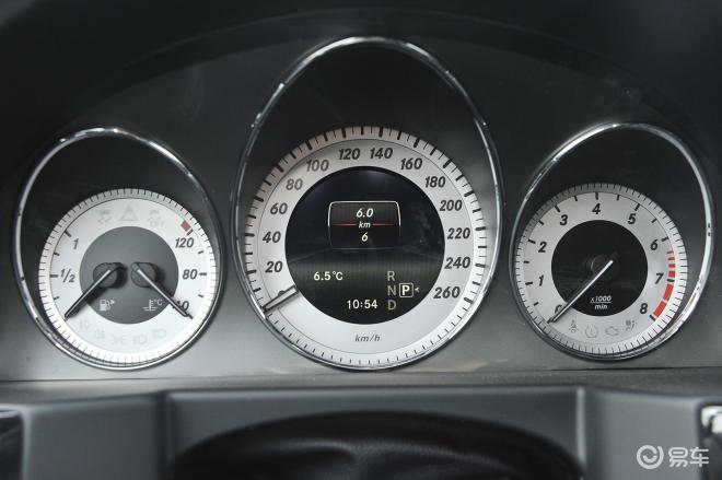 奔驰glk级和问界m9的图片对比-易车