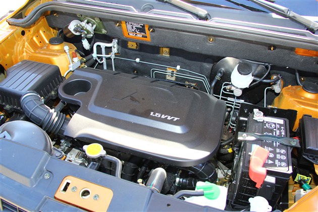 3t柴油发动机,该发动机最大输出功率56kw,峰值扭矩192nm.