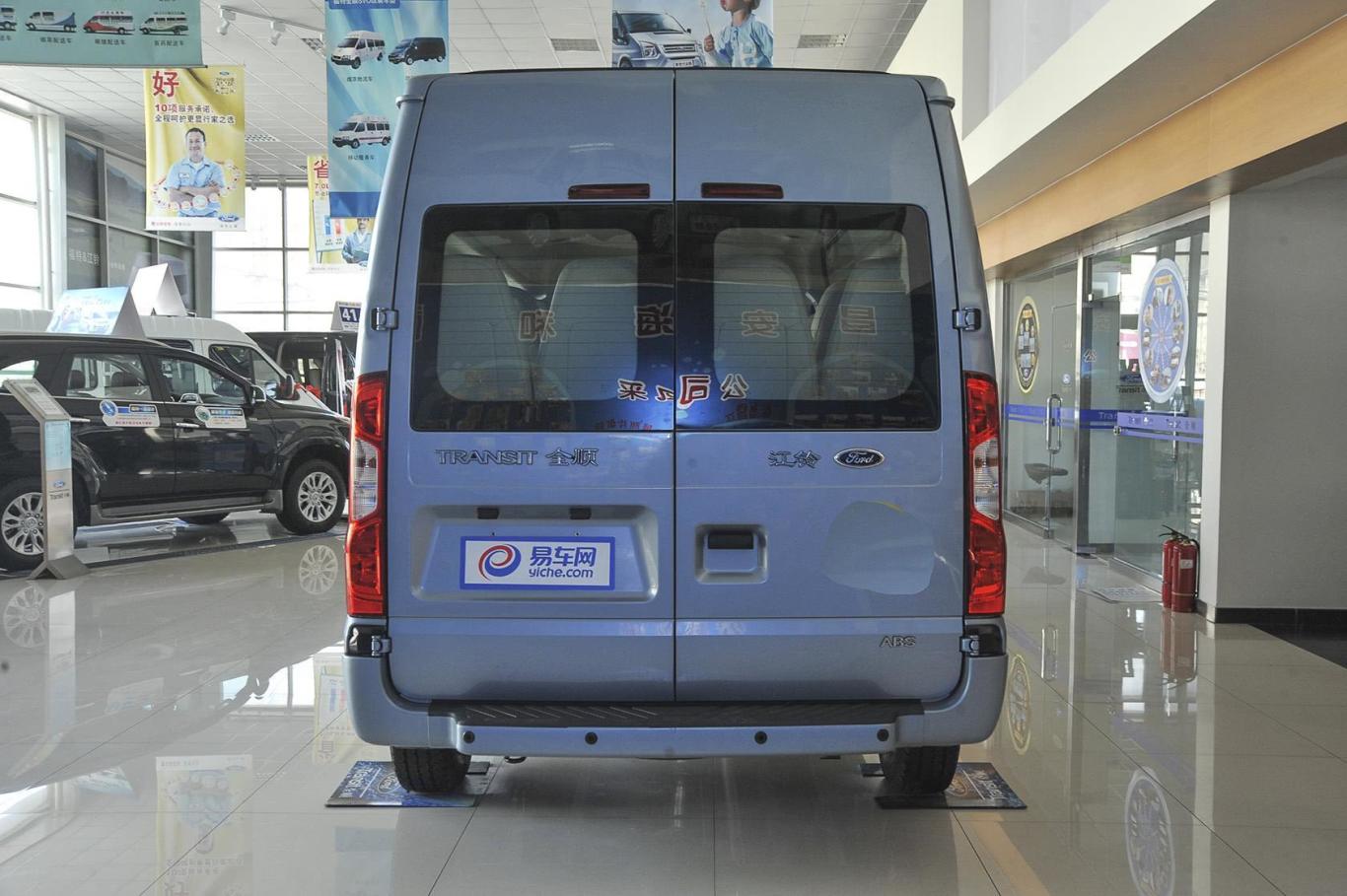 新世代全顺长轴中顶 2.2t 手动 豪华版 15座 柴油正后水平