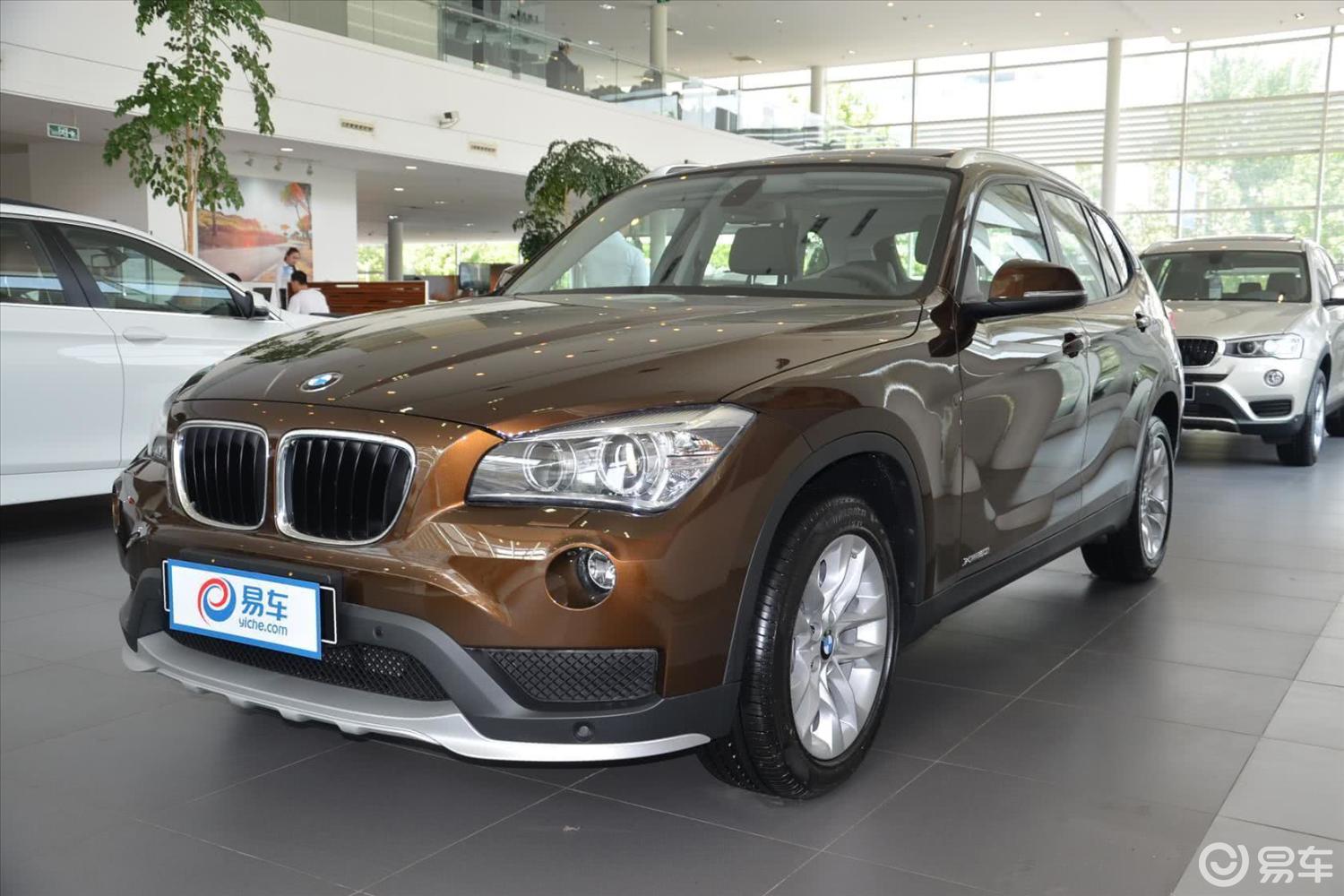 【宝马x12015款xdrive20i 时尚型侧前45度车头向左水平汽车图片-汽车