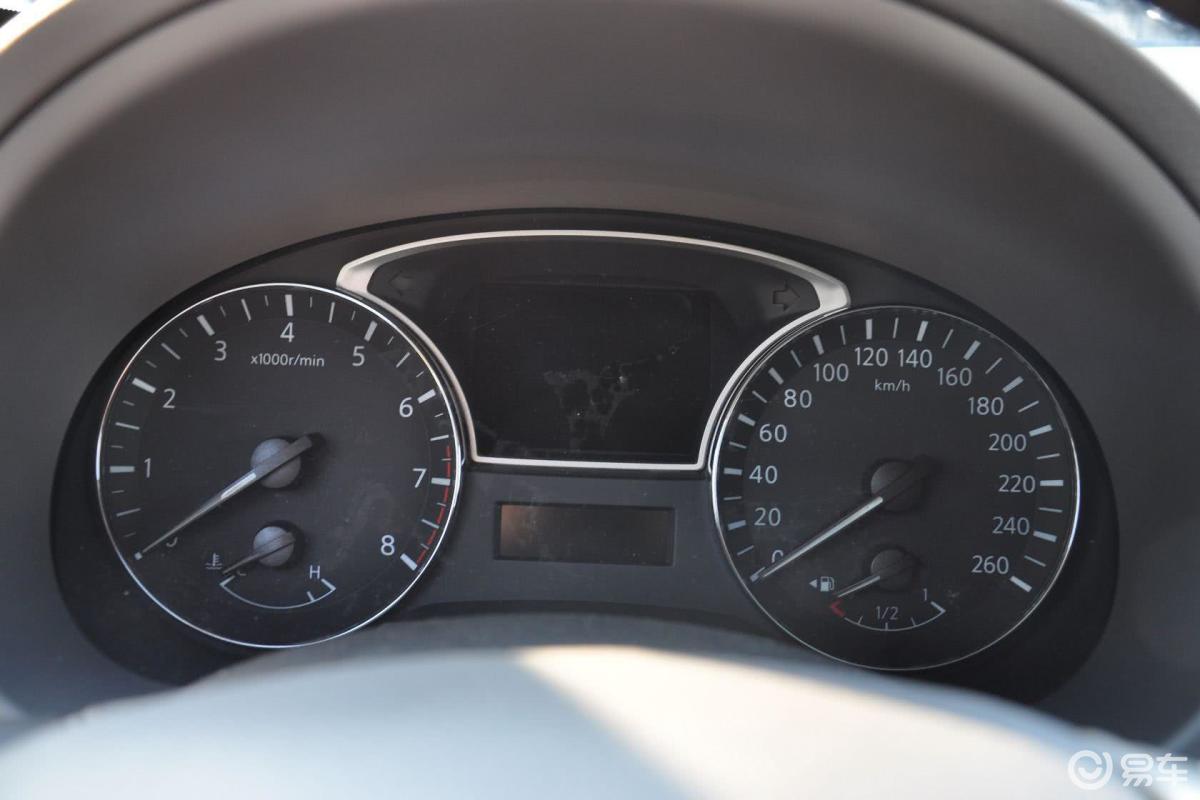 5xv 欧冠荣耀版】日产天籁_天籁·公爵 2.