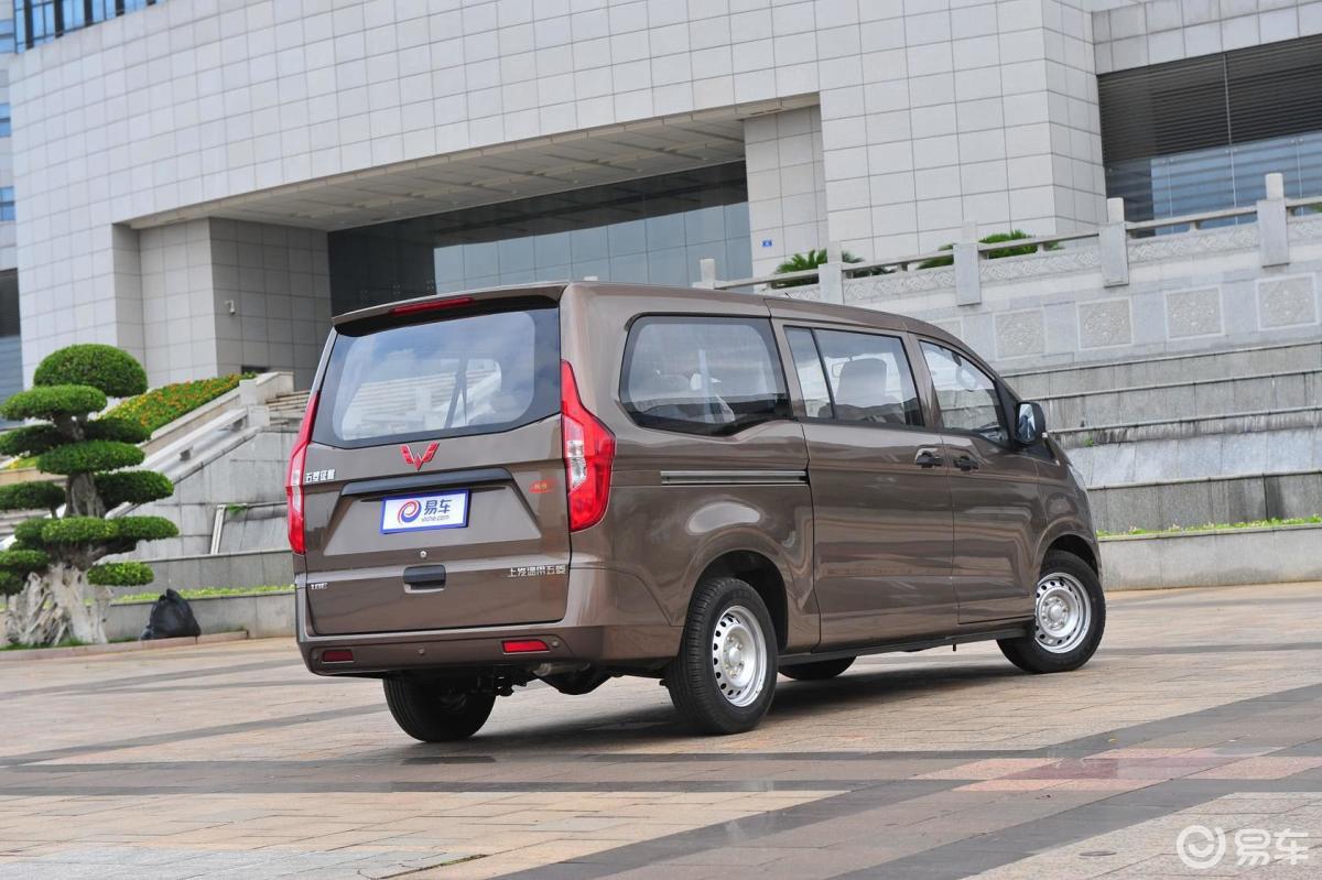 【五菱征程经典2015款1.