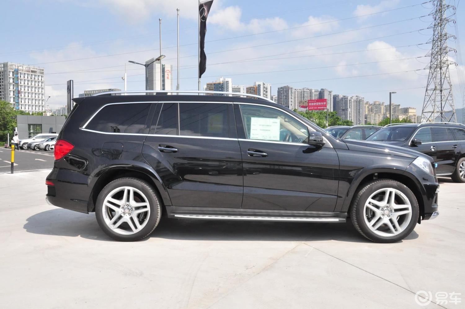 【奔驰gl级2015款gl500 4matic正侧车头向右水平汽车图片-汽车图片