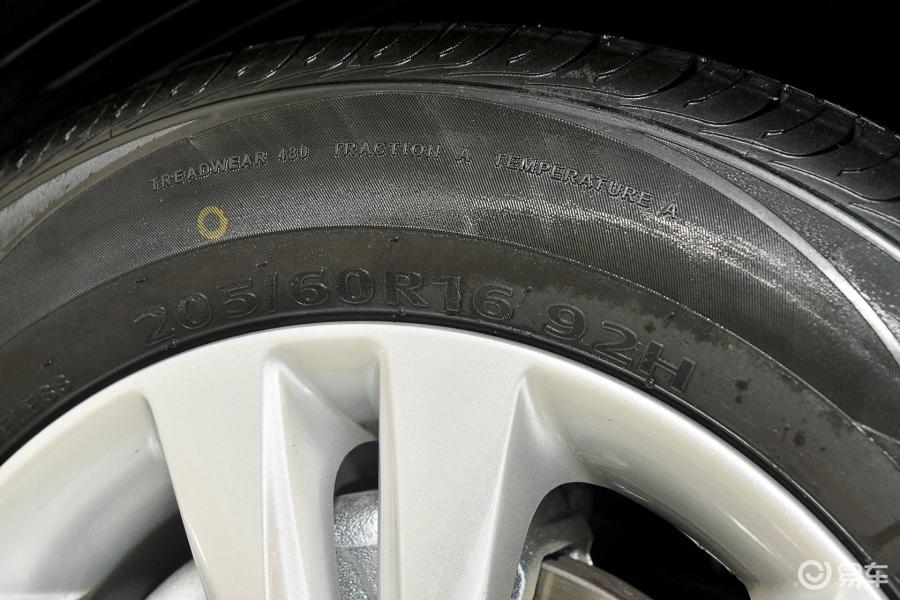 【起亚k42014款1.