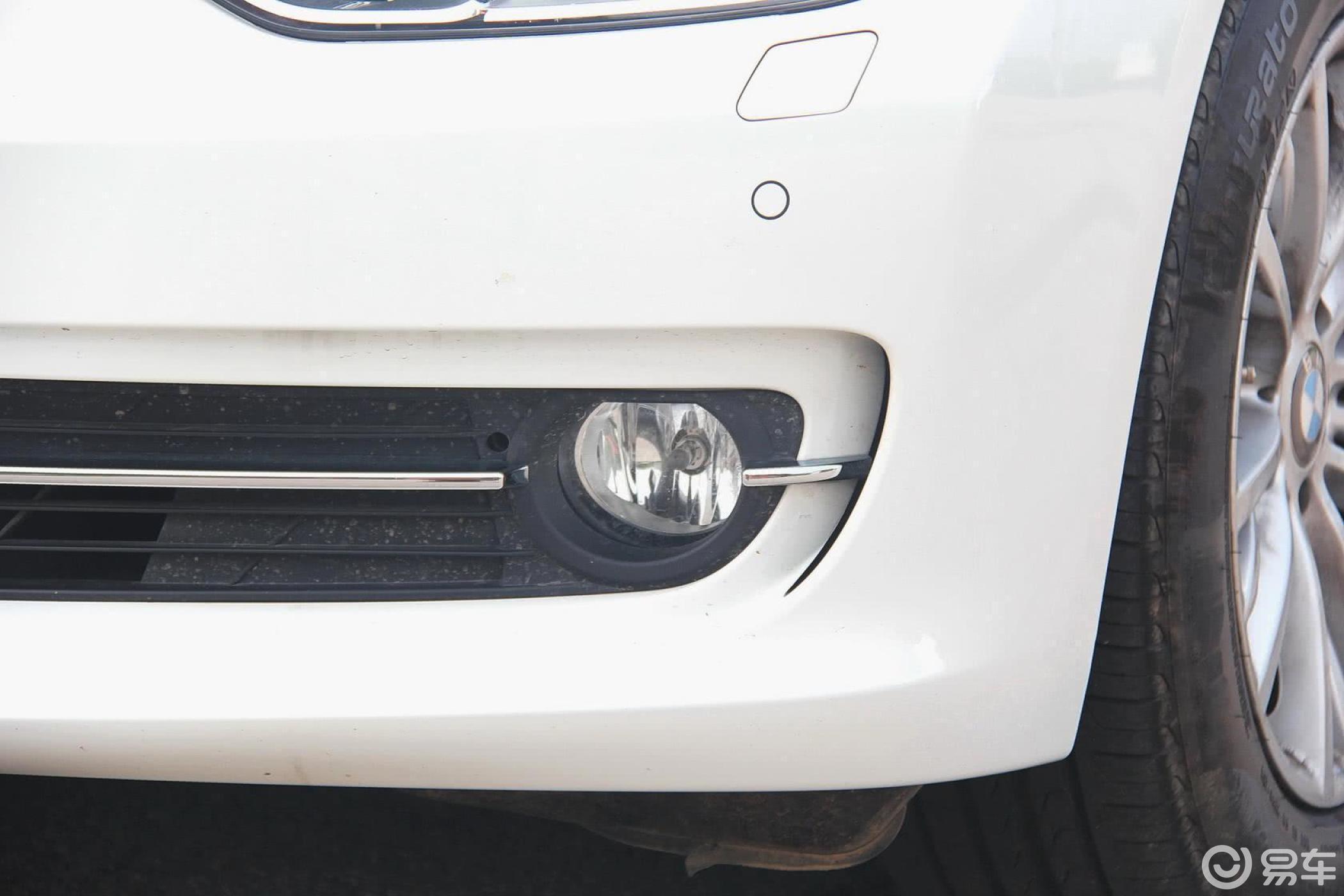 【宝马3系2015款316li 时尚型雾灯汽车图片-汽车图片大全】-易车