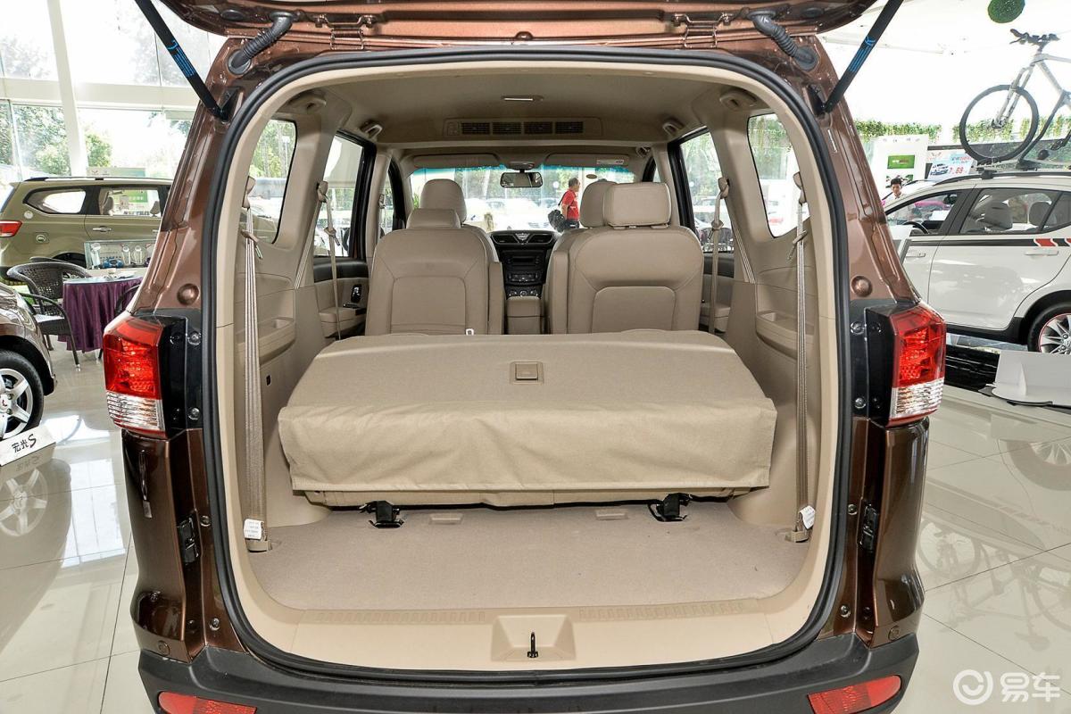 5ls 手动 舒适型 l2b后排座椅汽车图片-汽车图片大全】-易车网