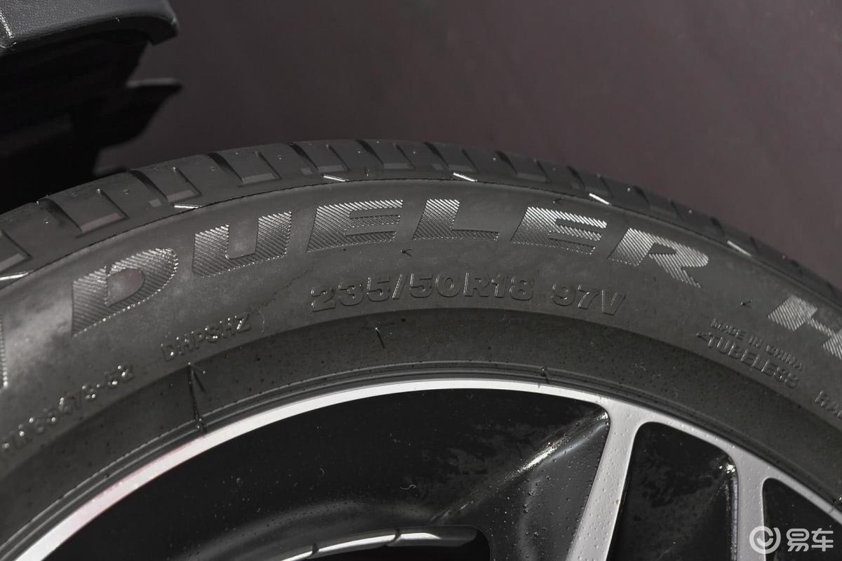 【奔驰gla2015款220 4matic 时尚型轮胎规格汽车图片-汽车图片大全】