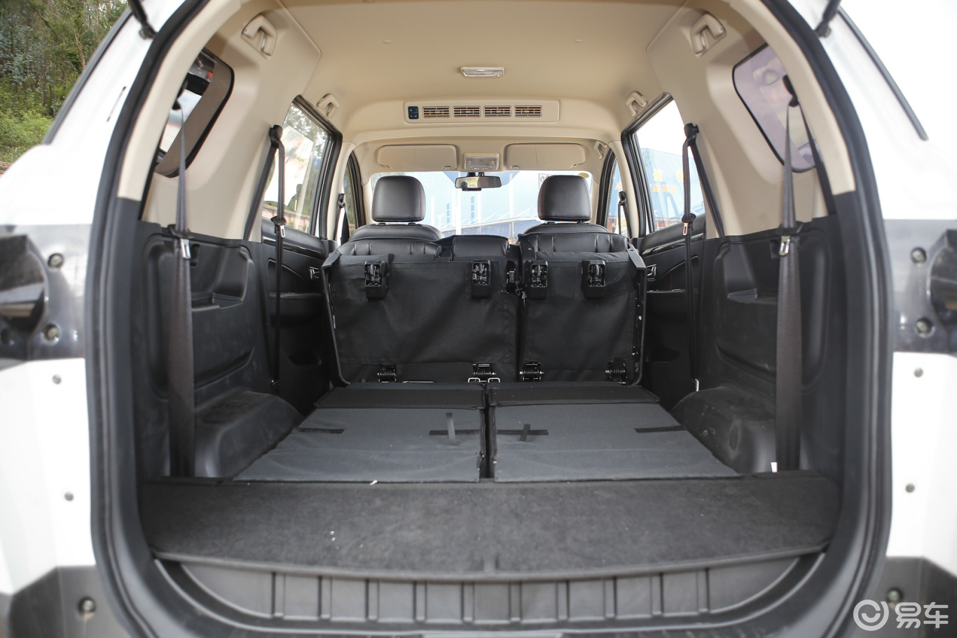 5l 手动 尊享型 5座】东风风光370_1.