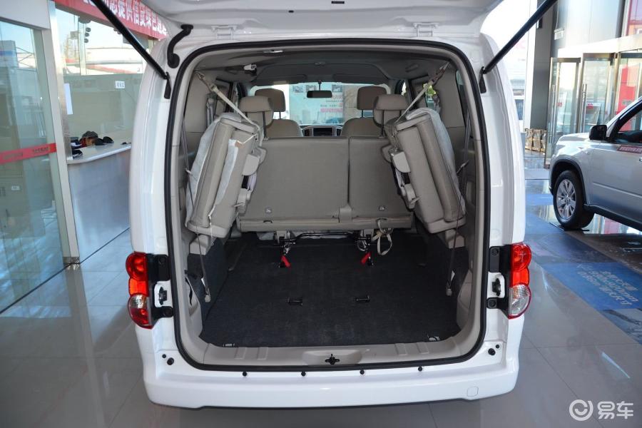 【郑州日产nv2002015款1.