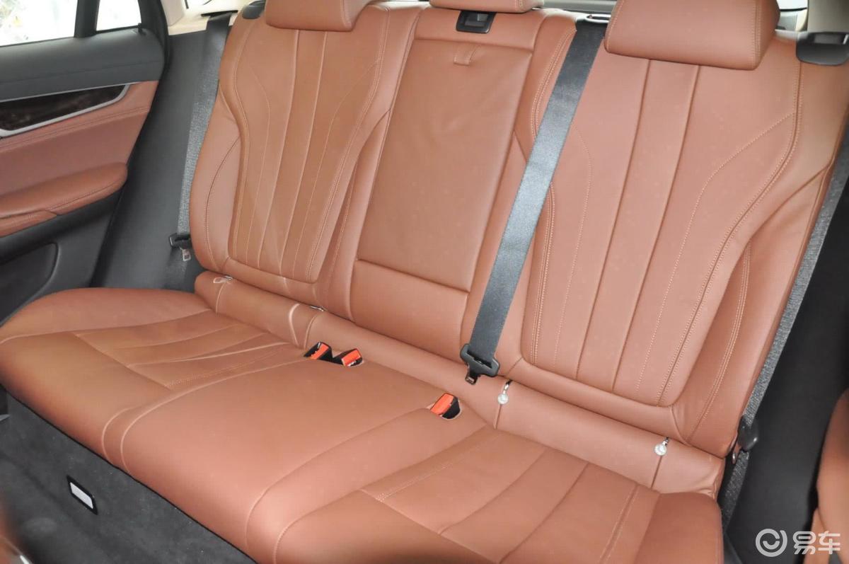 【宝马x62015款xdrive28i后排座椅汽车图片-汽车图片大全】-易车