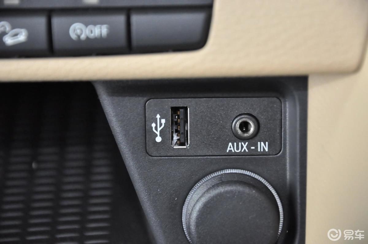 【宝马x12015款m 运动限量版usb接口汽车图片-汽车图片大全】-易车